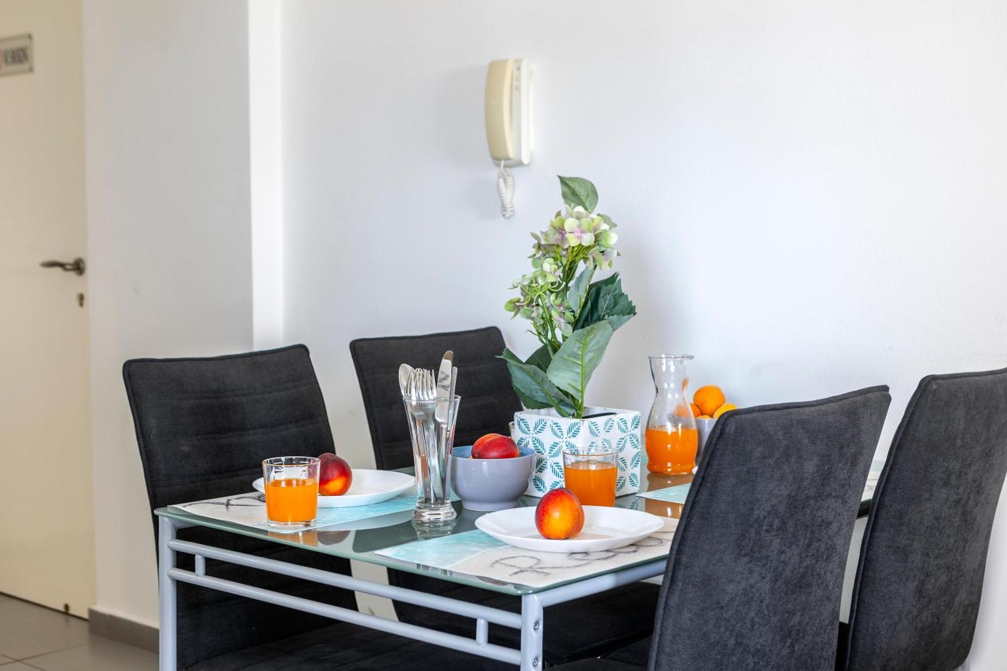 Airbnsea Centre Side Sea View * Λάρνακα