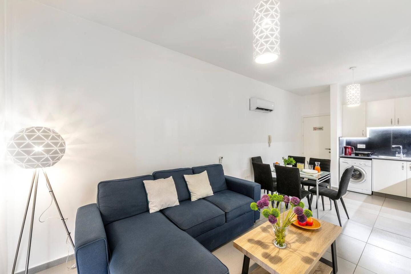 Appartement Airbnsea Centre Apts Larnaca