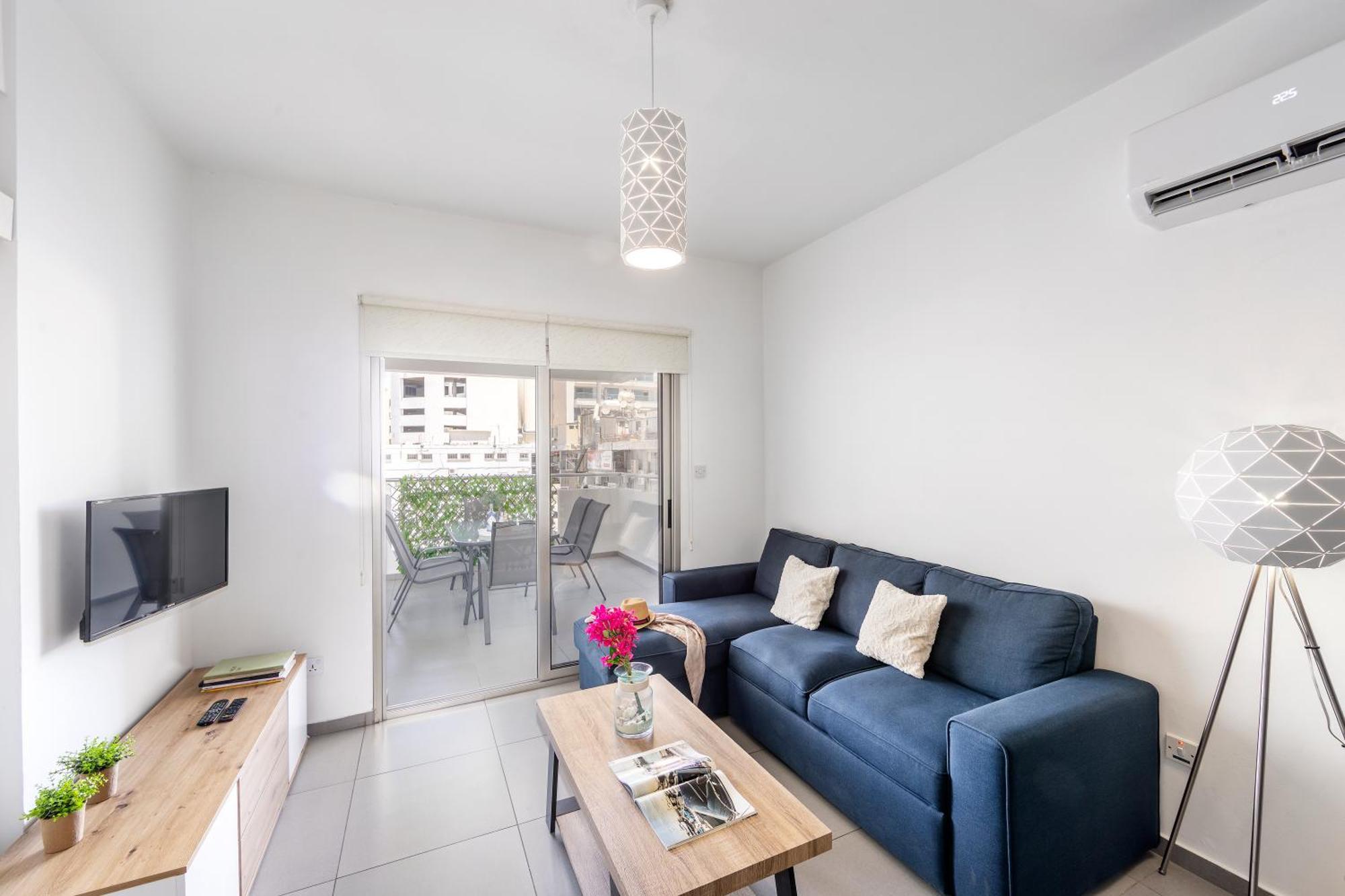 Airbnsea Centre Side Sea View Λάρνακα