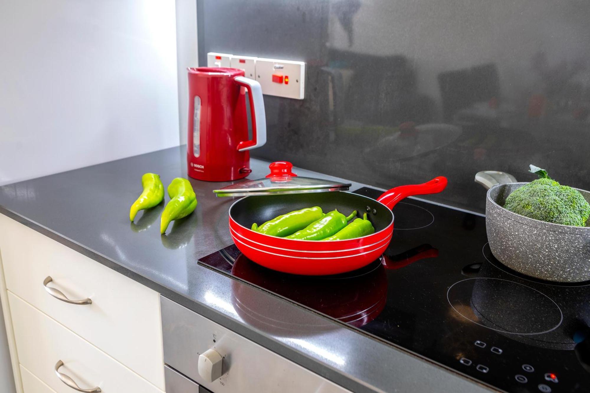 Airbnsea Centre Apts * Larnaca