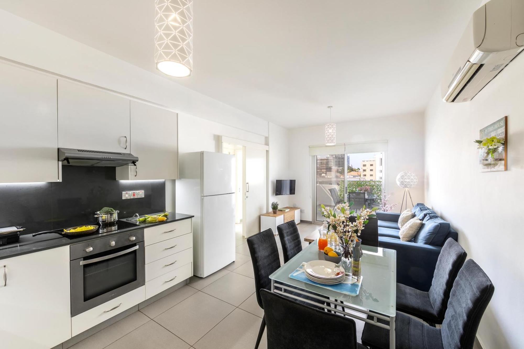 Airbnsea Centre Apts Appartement Larnaca