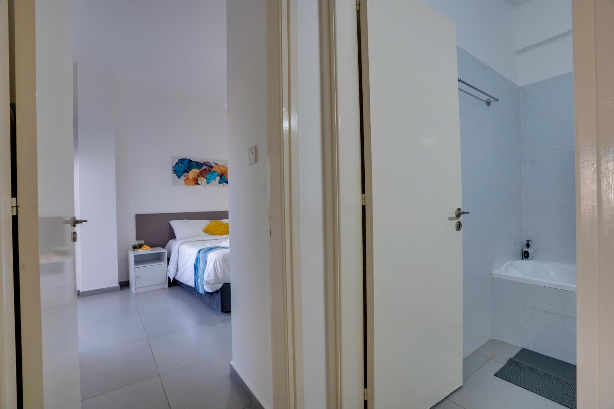 Airbnsea Centre Side Sea View Διαμέρισμα Λάρνακα